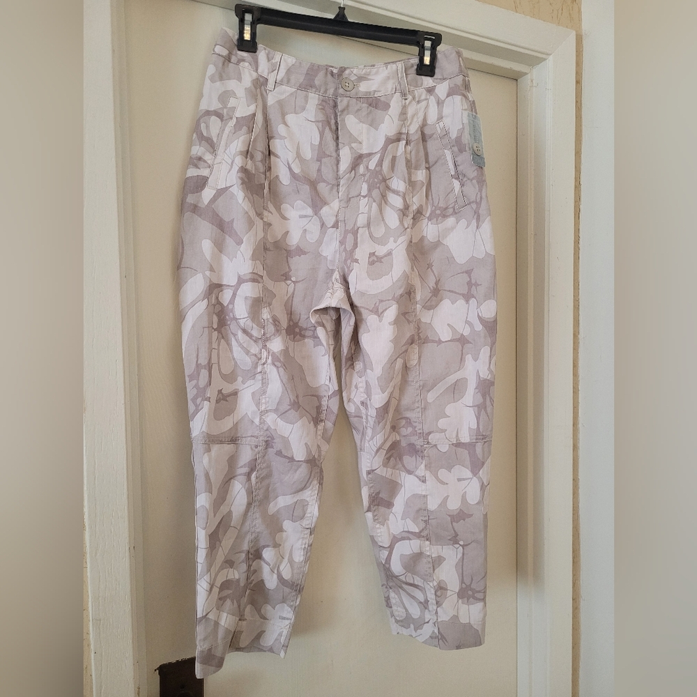 Anthropologie Size 30 Petite Cropped Pants In NEUTRAL FLORAL CAMO NWT $128